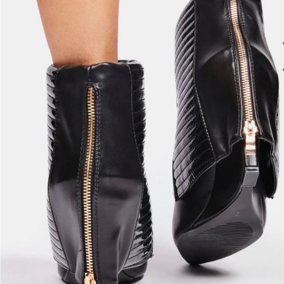 Azalea Wang Vegan Wedge Ankle Booties - Picture 4 of 4